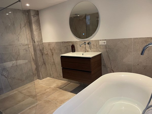 Medium property photo - Aalsmeerweg 20-3, 1059 AJ Amsterdam